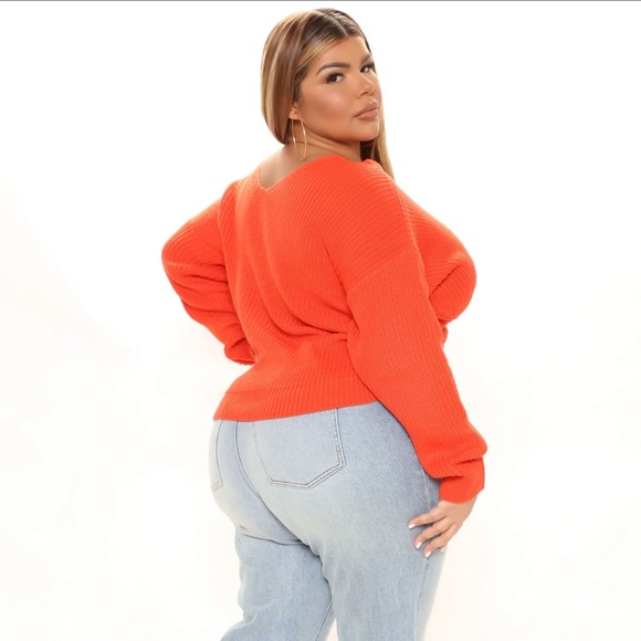 Bright orange sweater- chic, versatile, lightweight - Picture 4 of 7